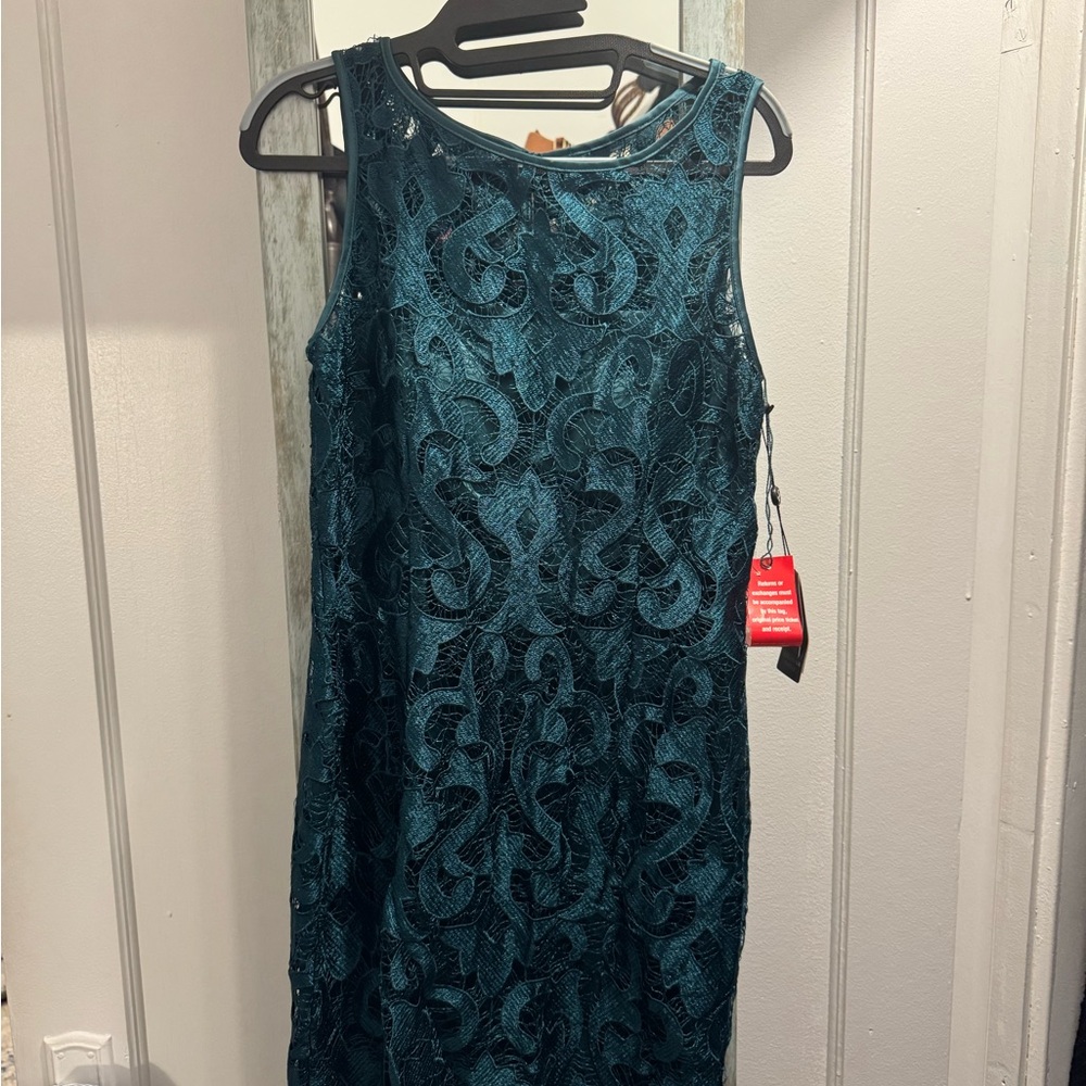 NWT Adrianna Papell Emerald Dress